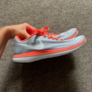 Nike Flex 2016 Run Grey Pink Running Shoes Athletic Sneakers Womens Size 7 NWOB